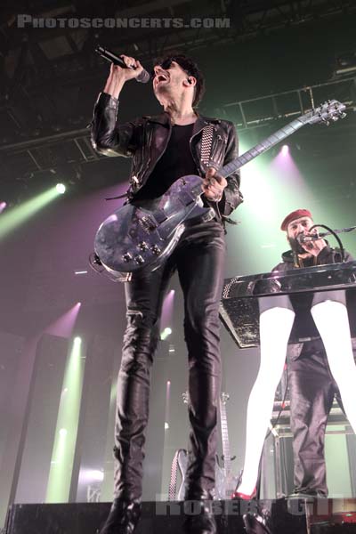 CHROMEO - 2018-11-02 - PARIS - Grande Halle de La Villette - 